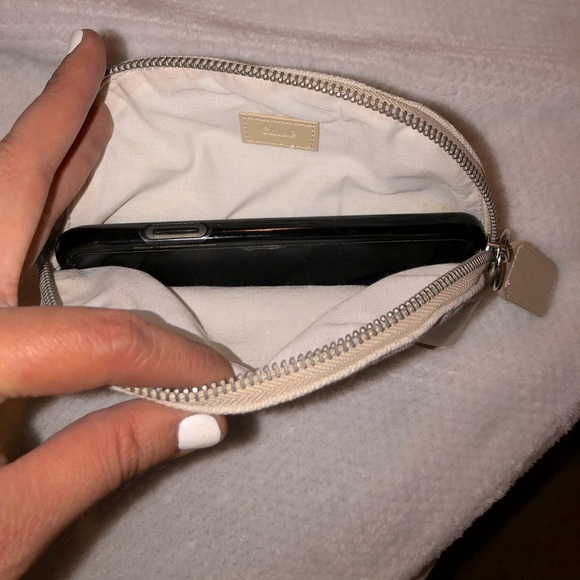 Chloe Cosmetic Pouch - Picture 10 of 13